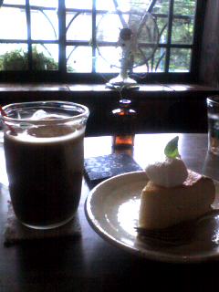 �夫��ֻ��Ƥ���θ���������פ�ĥ��渫�Ĥ��Ƥ��ޤä��Τǡ��֤Ȥ��륫�ե��פȤ������Ȥˤ��Ȥ��Ƥ������� orz